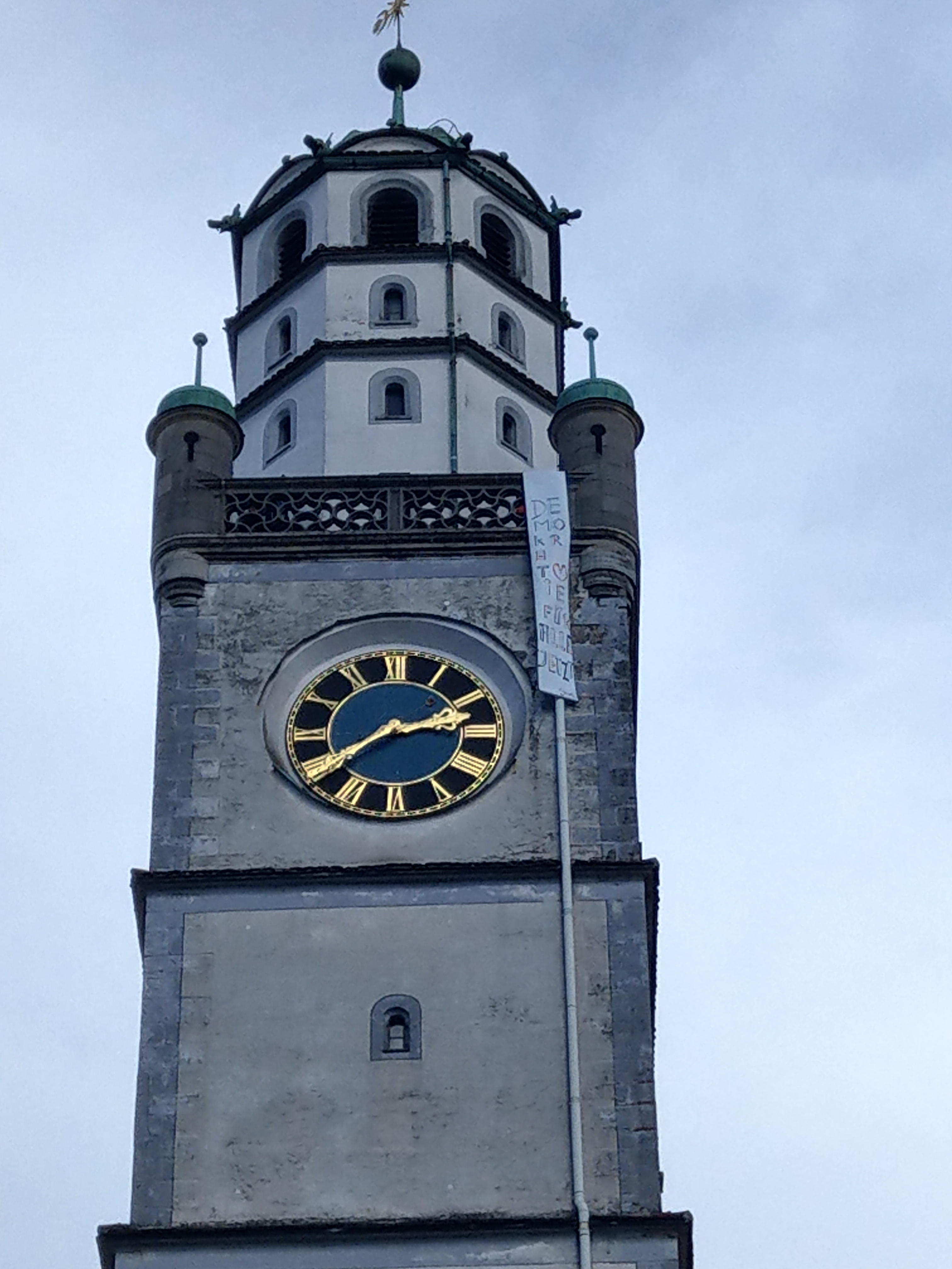 Auf dem Blaserturm und der Waldburg